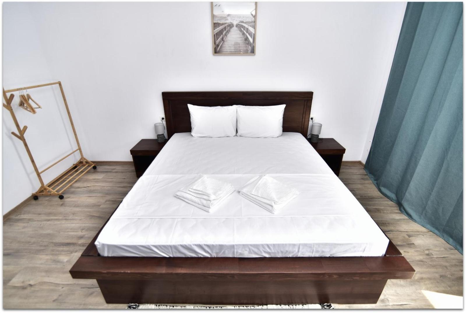 La Relian Hotell Partizanii Exteriör bild